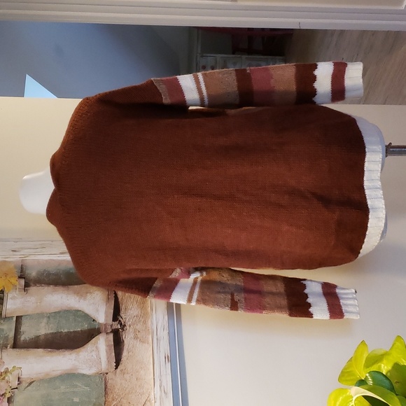 Elsamanda Sweater Cardigan - Picture 6 of 8